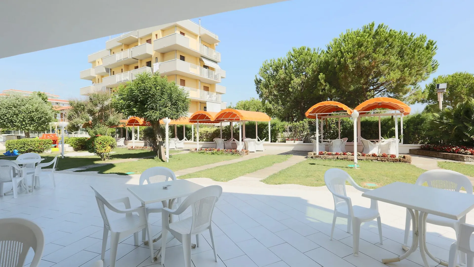 Hotel K2 Marina di Ravenna 3*,